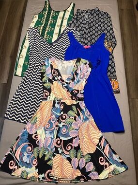 Women’s Dress Bundle - 5 Dresses - Size M